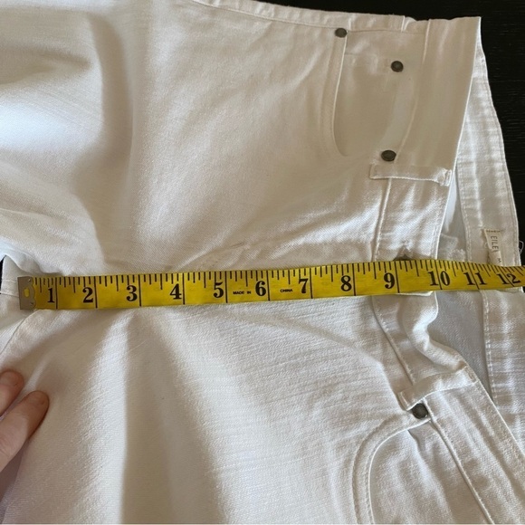 Eileen Fisher Organic Cotton Stretch Straight Leg Jeans in White Medium 34x30 - Picture 7 of 8